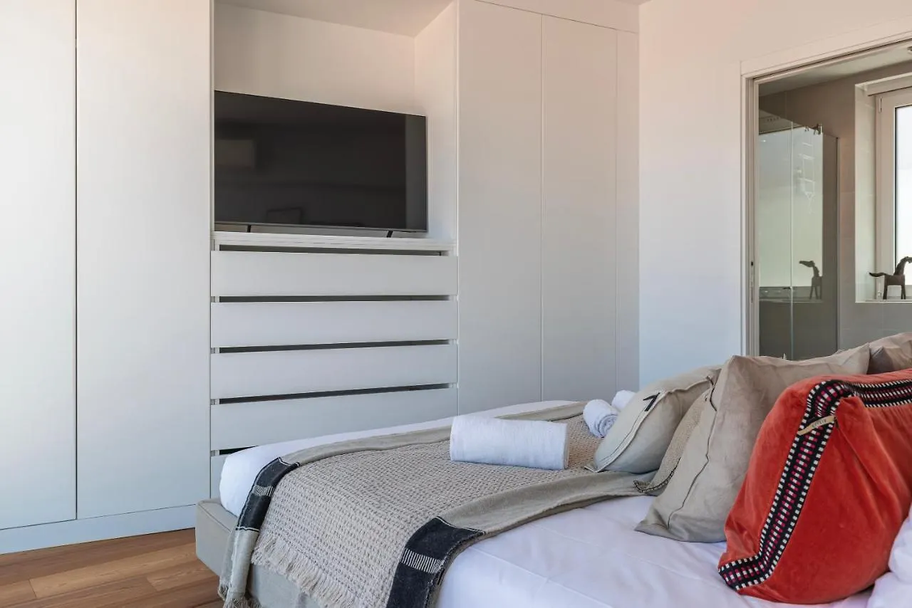 Design 3Bdr Duplex W/Balcony By Lovelystay Lisboa