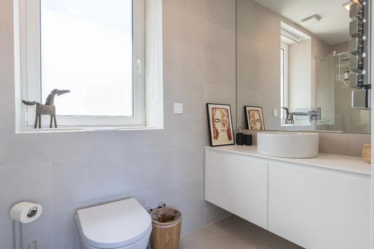 Design 3Bdr Duplex W/Balcony By Lovelystay Lisboa شقة