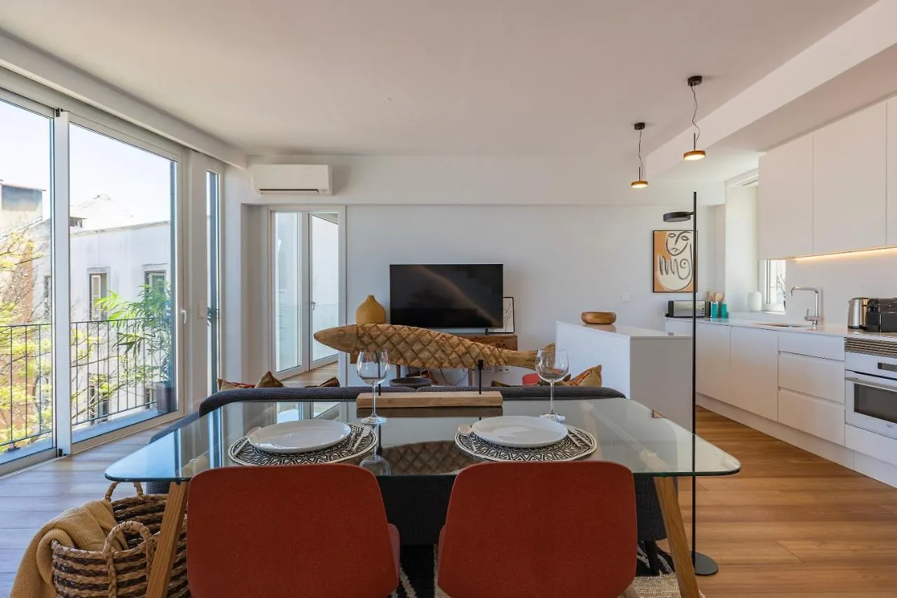 شقة Design 3Bdr Duplex W/Balcony By Lovelystay Lisboa