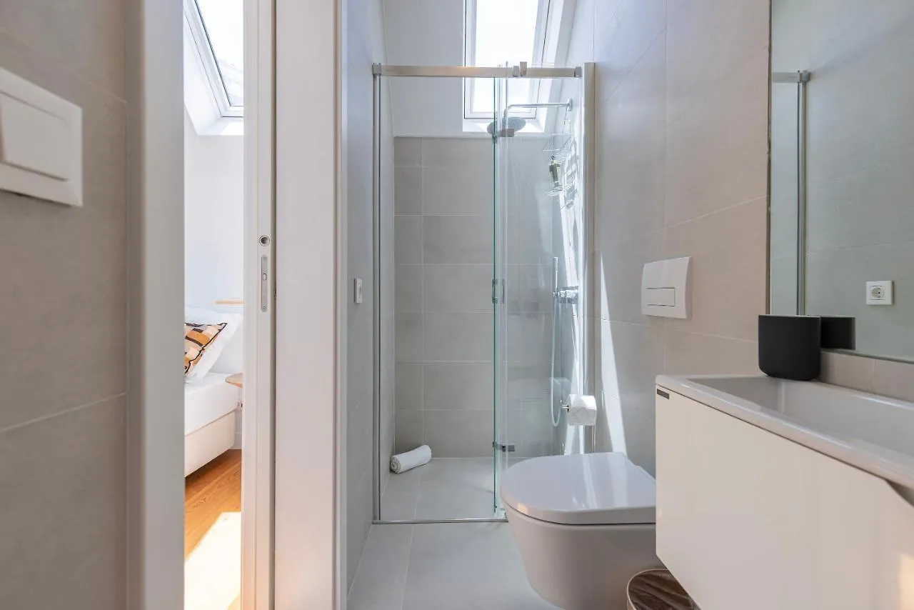 Design 3Bdr Duplex W/Balcony By Lovelystay Lisboa 0*,